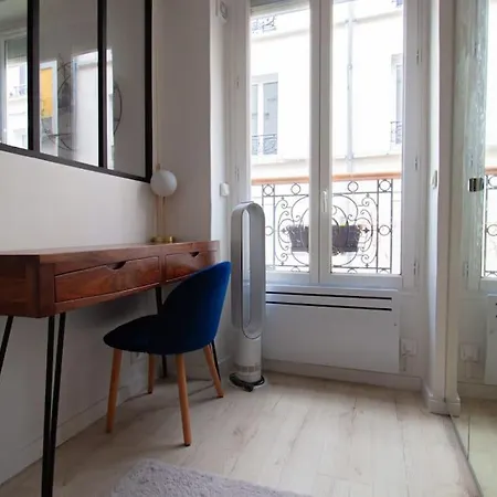 Gare Du Nord - Republique Apartment